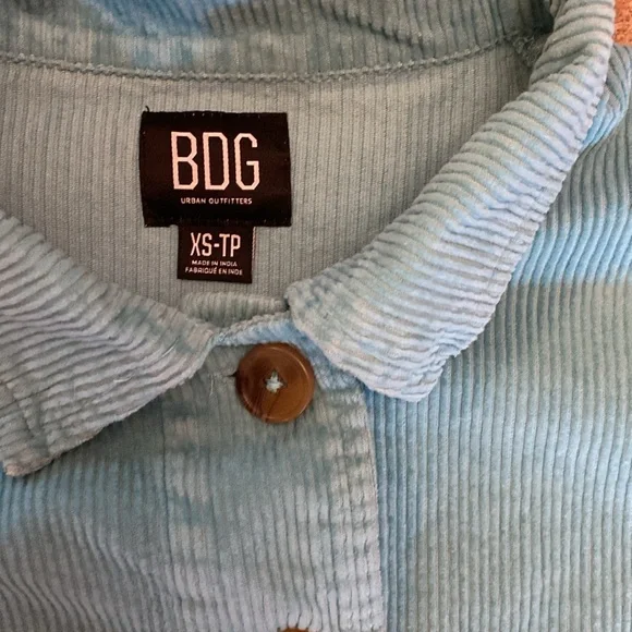 BDG cropped corduroy button up shirt teal size xs EUC worn only a couple times - Picture 4 of 5
